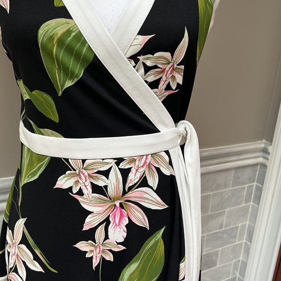 ⭐️⭐️⭐️Tommy Hilfiger dress - Picture 2 of 7